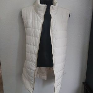 Michael Kors Jackets & Coats - { Michael Kors } NWT white puffer vest Michael Kors Jackets & Coats - { Michael Kors } NWT white puffer vest